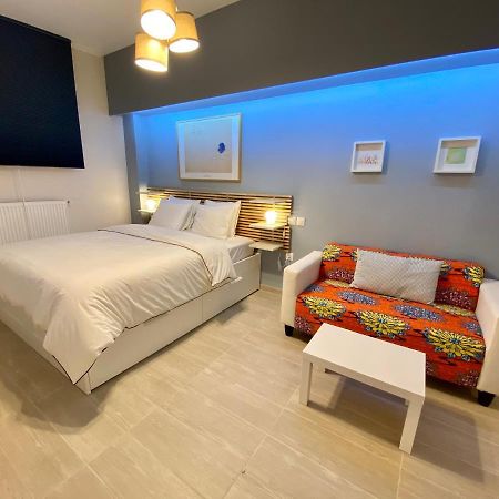 For A Genuine Athenian Homestay! Екстер'єр фото
