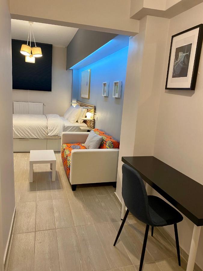 For A Genuine Athenian Homestay! Екстер'єр фото